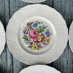 Vintage 1940s Fondeville Ambassador Ware England Floral & Lattice 12 plate set